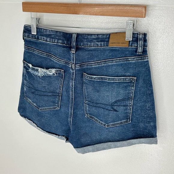 American Eagle Mom Jean Shorts Size 6 High Rise Cut Off Denim Distressed 29x2.5 - Picture 7 of 14